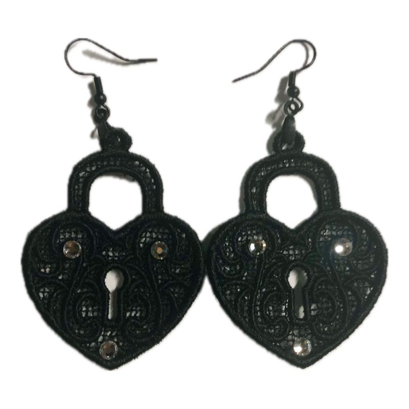 Bkack Antique Lock Earrings